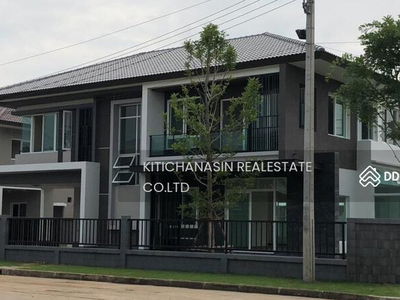 Vararom Premium Watcharapol – Chatu Chot, Bangkok, Thailand Vararom Premium Watcharapol – Chatu Chot, Bangkok, Thailand