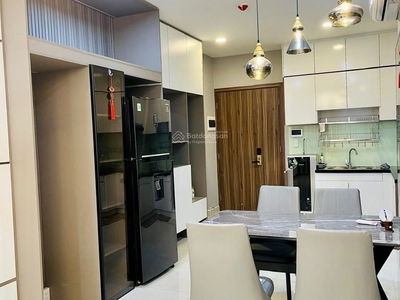 Topaz Elite, Vietnam Topaz Elite, Vietnam