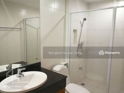 Queen's Park View, Bangkok, Thailand Queen's Park View, Bangkok, Thailand