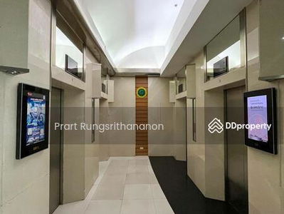 St. Louis Grand Terrace, Bangkok, Thailand St. Louis Grand Terrace, Bangkok, Thailand