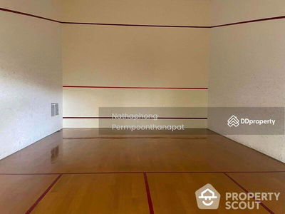 Sathorn Gardens, Bangkok, Thailand Sathorn Gardens, Bangkok, Thailand