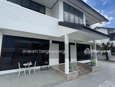 House next to BTS Phahonyothin 59, Bangkok, Thailand House next to BTS Phahonyothin 59, Bangkok, Thailand