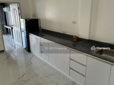 Housing in Ban Chalong, Thailand Housing in Ban Chalong, Thailand