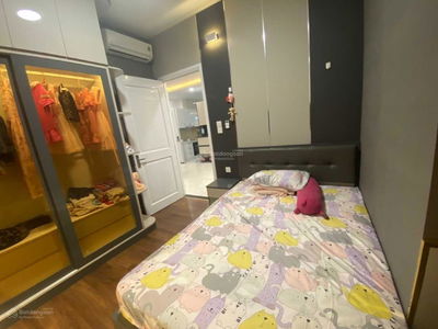 Topaz Elite, Vietnam Topaz Elite, Vietnam