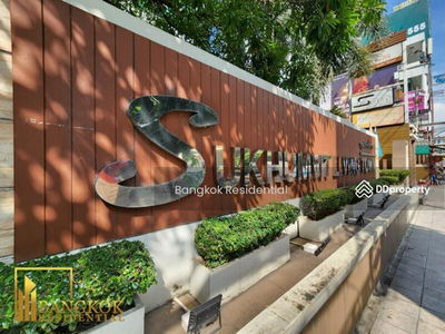 Sukhumvit Living Town, Bangkok, Thailand Sukhumvit Living Town, Bangkok, Thailand