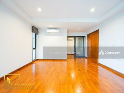 House in Compound, Bangkok, Thailand House in Compound, Bangkok, Thailand