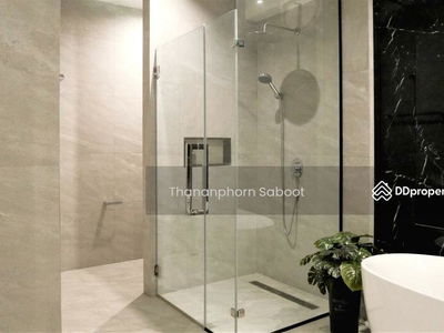 Large 4-Bedroom Villa, Bangkok, Thailand Large 4-Bedroom Villa, Bangkok, Thailand