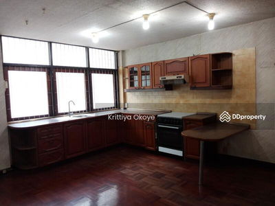 10500, Bangkok, Thailand 10500, Bangkok, Thailand