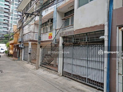 10500, Bangkok, Thailand 10500, Bangkok, Thailand