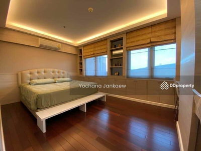 Silom Grand Terrace, Bangkok, Thailand Silom Grand Terrace, Bangkok, Thailand