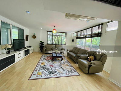 House in Soi Sukhumvit 31 area, Bangkok, Thailand House in Soi Sukhumvit 31 area, Bangkok, Thailand