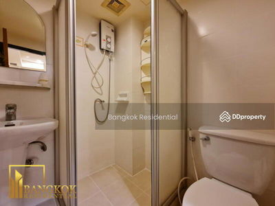 Royal Castle Sukhumvit, Bangkok, Thailand Royal Castle Sukhumvit, Bangkok, Thailand