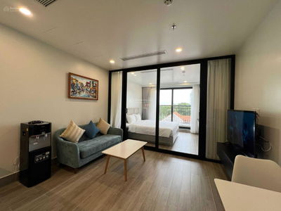 Nguyen Gia Tri Street, Vietnam Nguyen Gia Tri Street, Vietnam