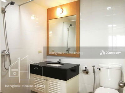 Acadamia Grand Tower, Bangkok, Thailand Acadamia Grand Tower, Bangkok, Thailand