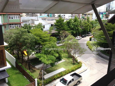 4 bedroom townhouse Rama 3 - Sathu Pradit, Bangkok, Thailand 4 bedroom townhouse Rama 3 - Sathu Pradit, Bangkok, Thailand