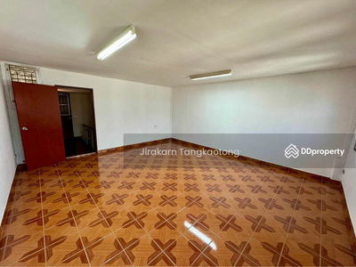 Townhouse for rent, Vibhavadi 42, near Kasetsart University, Bangkok., Thailand Townhouse for rent, Vibhavadi 42, near Kasetsart University, Bangkok., Thailand