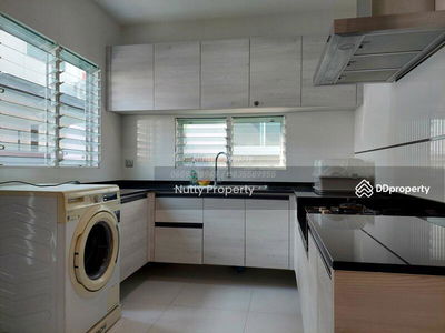 Mantana Bangna Km.7, Samut Prakan, Thailand Mantana Bangna Km.7, Samut Prakan, Thailand