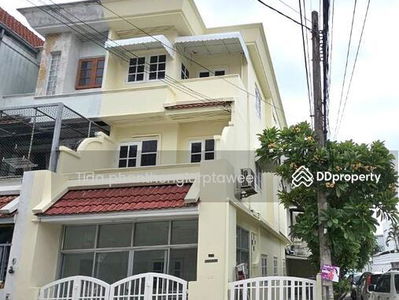 Townhome Chokchai 4, Bangkok, Thailand Townhome Chokchai 4, Bangkok, Thailand