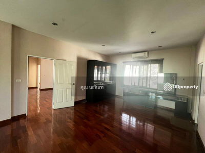 Laddarom Elegance Kaset-Nawamin, Bangkok, Thailand Laddarom Elegance Kaset-Nawamin, Bangkok, Thailand