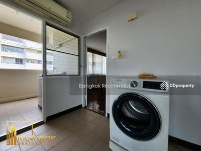 D.S. Tower 1 Sukhumvit 33, Bangkok, Thailand D.S. Tower 1 Sukhumvit 33, Bangkok, Thailand