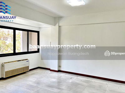 For rent, 4-story home office, Sukhumvit Road, near BTS Nana, Bangkok., Thailand For rent, 4-story home office, Sukhumvit Road, near BTS Nana, Bangkok., Thailand