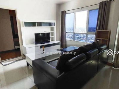 Ivy River, Bangkok, Thailand Ivy River, Bangkok, Thailand