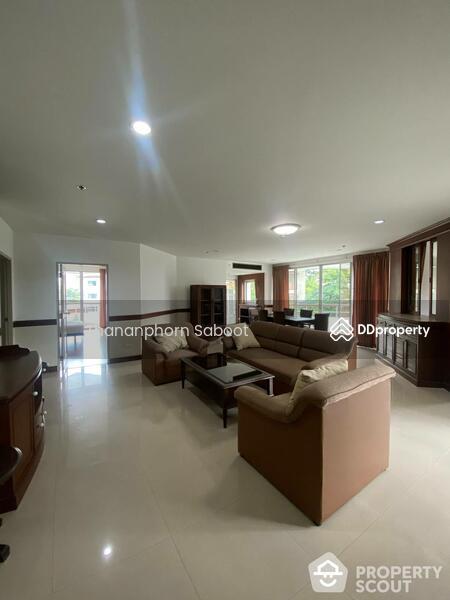 P.W.T. Mansion, Bangkok