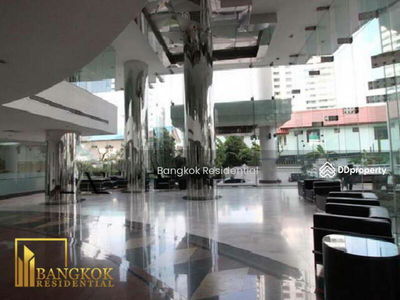 Royal River Place, Bangkok, Thailand Royal River Place, Bangkok, Thailand