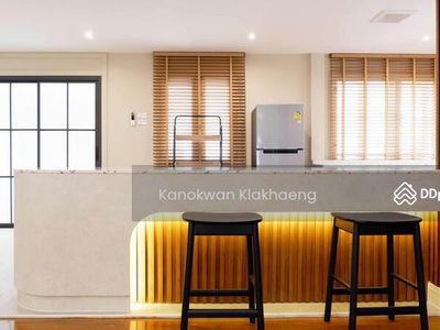 Detached House (Private) Sukhumvit BTS Phrakanong, detached house, self-built, Phra Khanong, BTS GH016, Bangkok, Thailand Detached House (Private) Sukhumvit BTS Phrakanong, detached house, self-built, Phra Khanong, BTS GH016, Bangkok, Thailand