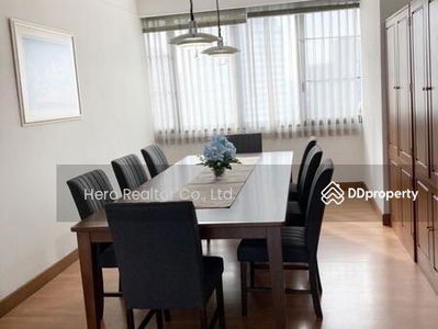 Royal River Place, Bangkok, Thailand Royal River Place, Bangkok, Thailand