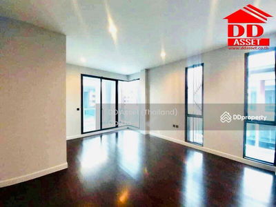 The Gentry Pattanakarn, Bangkok, Thailand The Gentry Pattanakarn, Bangkok, Thailand