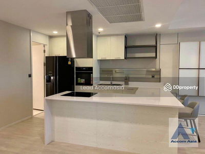 Nusasiri Grand, Bangkok, Thailand Nusasiri Grand, Bangkok, Thailand