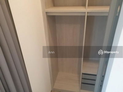 Miti Chiva Kaset Station, Bangkok, Thailand Miti Chiva Kaset Station, Bangkok, Thailand