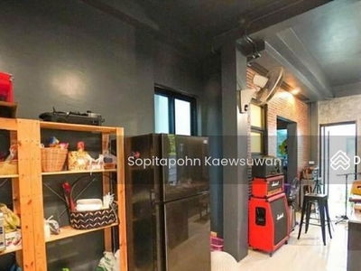 10240, Bangkok, Thailand 10240, Bangkok, Thailand