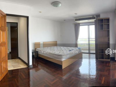 Richmond Palace, Bangkok, Thailand Richmond Palace, Bangkok, Thailand