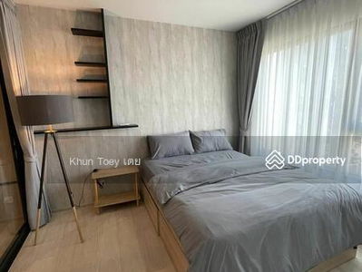 Life One Wireless, Bangkok, Thailand Life One Wireless, Bangkok, Thailand