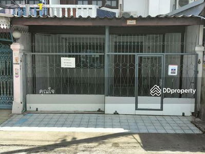 The location is too good and convenient!! 2-story townhouse for rent, just 5 minutes to MRT Si Iam!!, Bangkok, Thailand The location is too good and convenient!! 2-story townhouse for rent, just 5 minutes to MRT Si Iam!!, Bangkok, Thailand