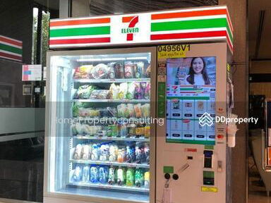 Life Sukhumvit 62, Bangkok, Thailand Life Sukhumvit 62, Bangkok, Thailand