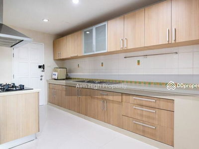 Fifty Fifth Tower, Bangkok, Thailand Fifty Fifth Tower, Bangkok, Thailand