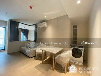 Runesu Thonglor 5, Bangkok, Thailand Runesu Thonglor 5, Bangkok, Thailand