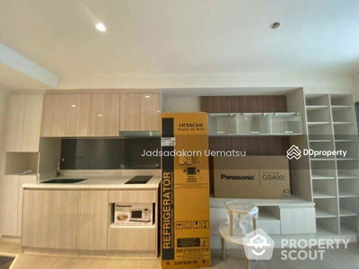 Runesu Thonglor 5, Bangkok, Thailand Runesu Thonglor 5, Bangkok, Thailand