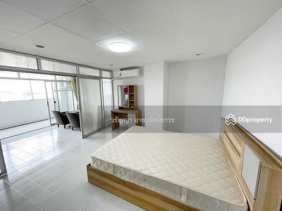 Jittrapa Place, Bangkok, Thailand Jittrapa Place, Bangkok, Thailand