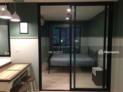 Life Asoke, Bangkok, Thailand Life Asoke, Bangkok, Thailand