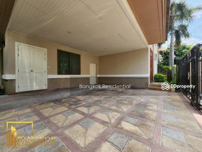 Baan Sansiri Sukhumvit 67, Bangkok, Thailand Baan Sansiri Sukhumvit 67, Bangkok, Thailand