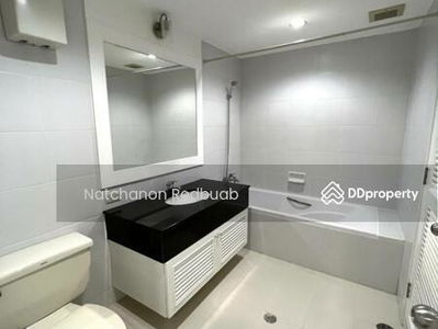 Acadamia Grand Tower, Bangkok, Thailand Acadamia Grand Tower, Bangkok, Thailand