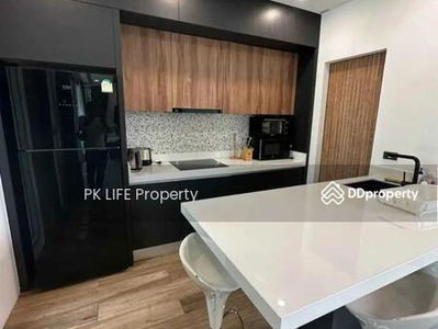 Gehäuse In Kathu, Thailand Gehäuse In Kathu, Thailand