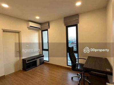 Single house for rent Centro Bangna (SPSAM1145), Samut Prakan, Thailand Single house for rent Centro Bangna (SPSAM1145), Samut Prakan, Thailand