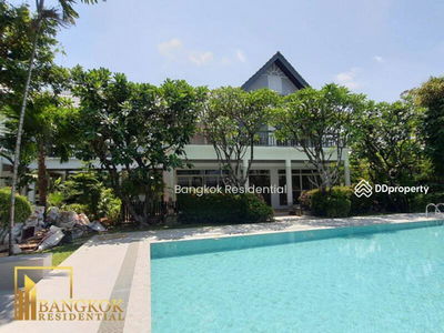 Single House in Compound, Bangkok, Thailand Single House in Compound, Bangkok, Thailand