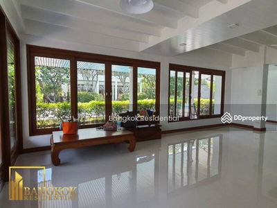 Single House in Compound, Bangkok, Thailand Single House in Compound, Bangkok, Thailand