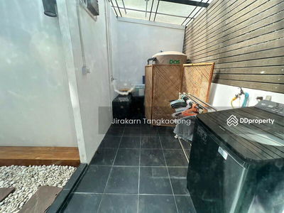 Pleno Rattanathibet - Bang Yai, behind the corner, very fully decorated. There is a guest house. With Jacuzzi tub, Nonthaburi, Thailand Pleno Rattanathibet - Bang Yai, behind the corner, very fully decorated. There is a guest house. With Jacuzzi tub, Nonthaburi, Thailand